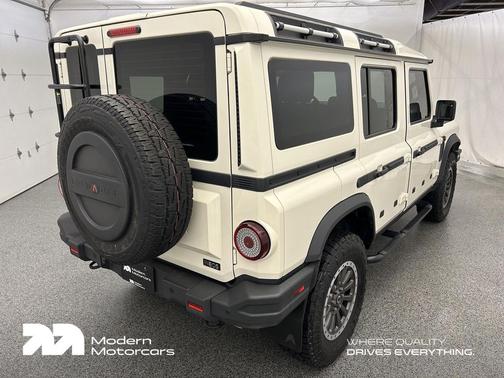 Scottish White 2024 INEOS Grenadier Fieldmaster