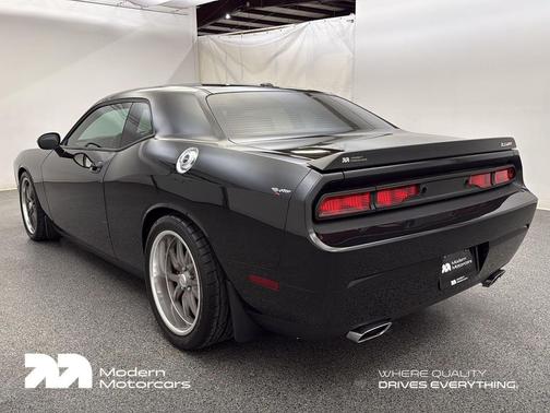 2009 Dodge Challenger SRT8