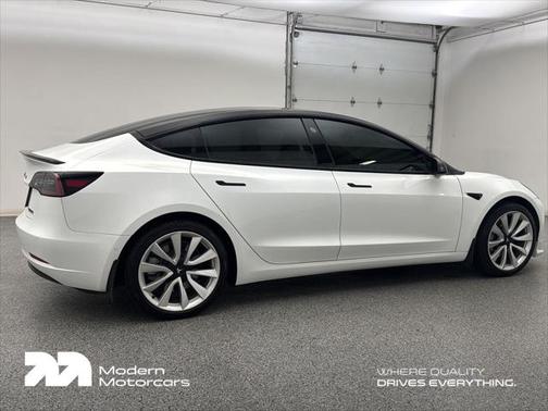 2022 Tesla Model 3 Long Range