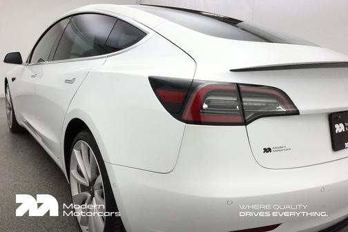 2019 Tesla Model 3 Performance
