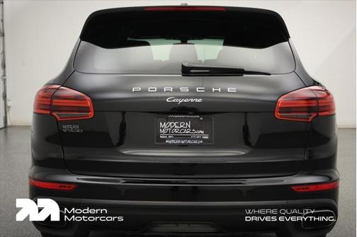 2016 Porsche Cayenne Base