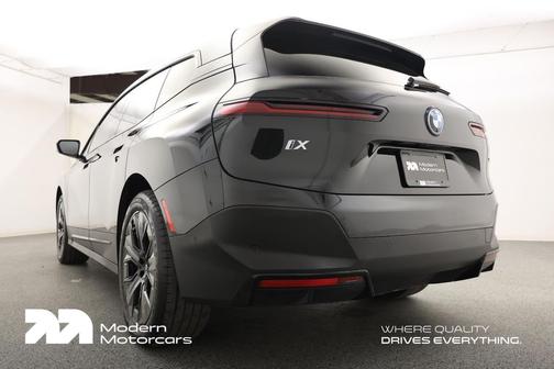 2025 BMW iX xDrive50