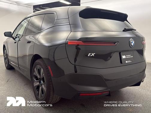 2025 BMW iX xDrive50