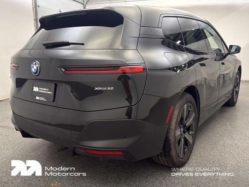 2025 BMW iX xDrive50