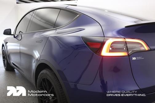 2023 Tesla Model Y Long Range Dual Motor All-Wheel Drive