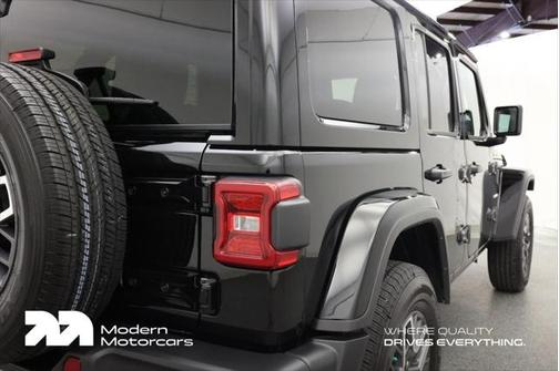 2024 Jeep Wrangler 4-Door Sahara 4x4
