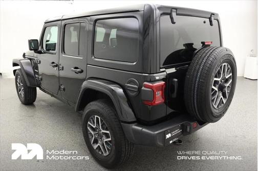 2024 Jeep Wrangler 4-Door Sahara 4x4