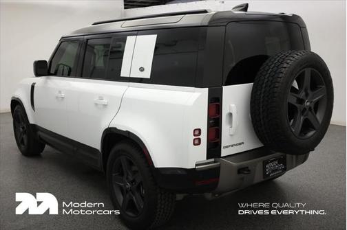 2024 Land Rover Defender 110 P400 X-Dynamic SE