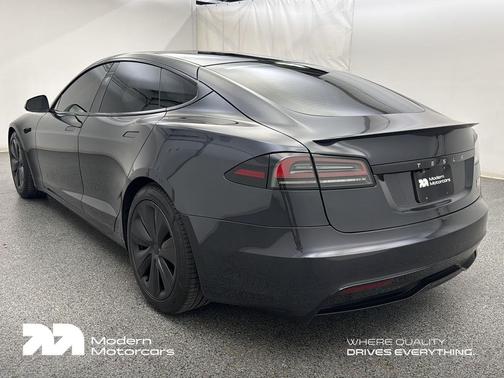 2024 Tesla Model S Plaid
