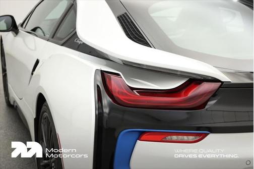 2019 BMW i8