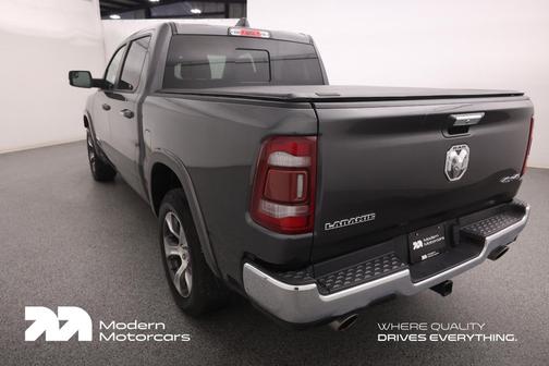 Granite Crystal Metallic Clearcoat 2019 RAM 1500 Laramie