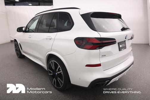 Mineral White Metallic 2025 BMW X5 M60i