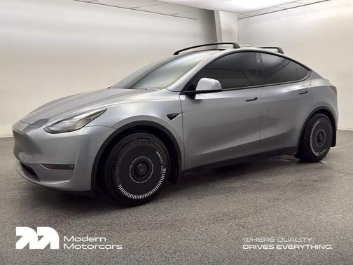 2024 Tesla Model Y Performance Dual Motor All-Wheel Drive