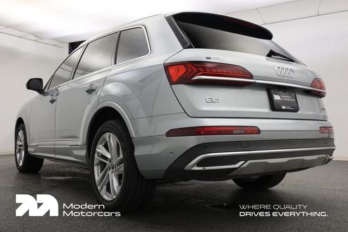 2024 Audi Q7 55 Premium Plus