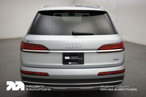 2024 Audi Q7 55 Premium Plus