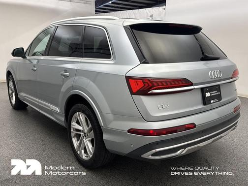 2024 Audi Q7 55 Premium Plus