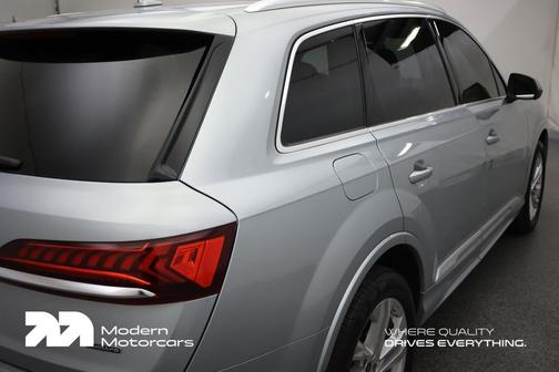 2024 Audi Q7 55 Premium Plus