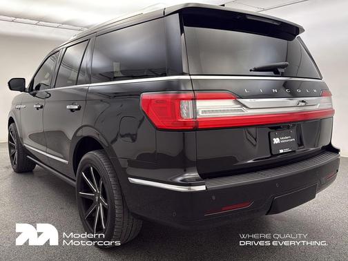 2019 Lincoln Navigator Select