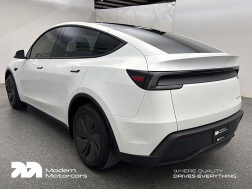 2026 Tesla Model Y Long Range