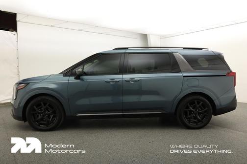 2025 Kia Carnival SX