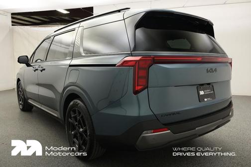 2025 Kia Carnival SX