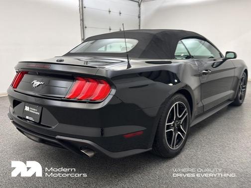 2022 Ford Mustang EcoBoost Premium