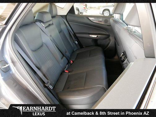 2025 Lexus NX 350h Premium