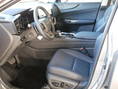 2026 Lexus NX 450h+ Luxury