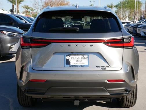 2026 Lexus NX 450h+ Luxury