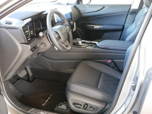 2026 Lexus NX 450h+ Luxury