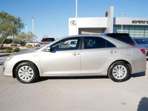 2014 Toyota Camry Hybrid LE