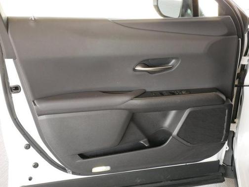 Eminent White Pearl 2025 Lexus UX 300h Base