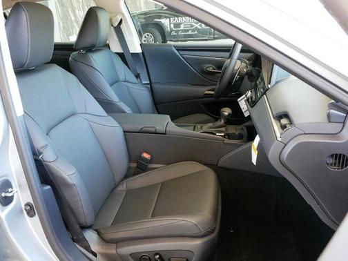 2025 Lexus ES 350 Base
