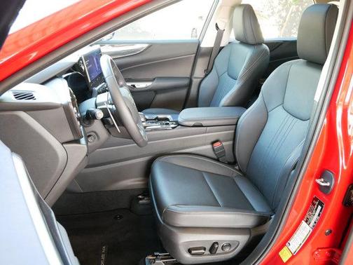 2025 Lexus NX 350h Premium