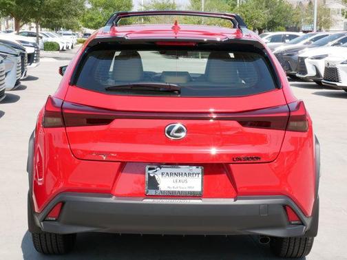 2025 Lexus UX 300h Base