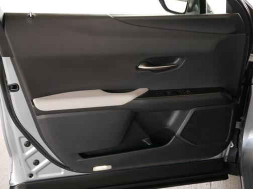 2025 Lexus UX 300h Base