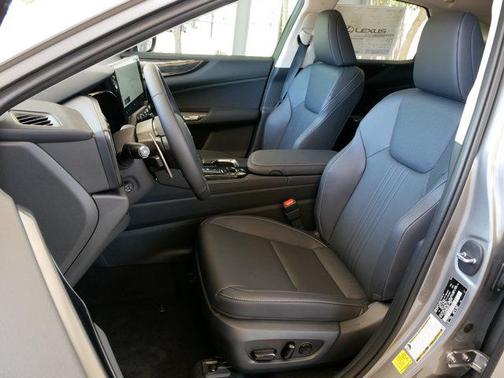 2025 Lexus NX 350h Premium