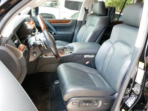 2016 Lexus LX 570 Base