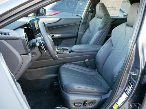 2026 Lexus NX 450h+ NX 450h+ F SPORT Handling