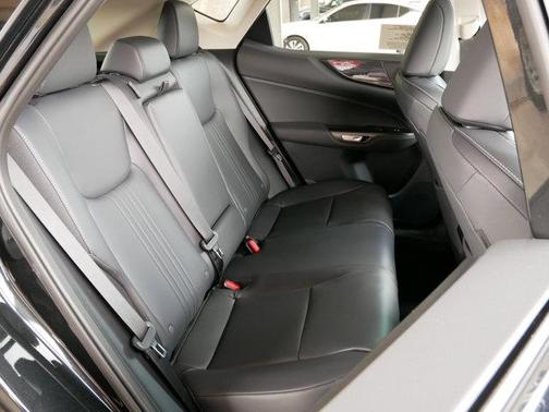 2025 Lexus NX 350h Premium
