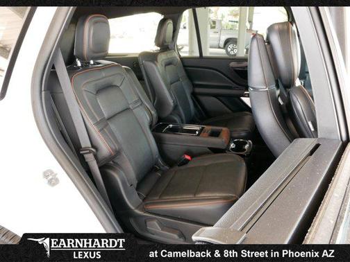 Pristine White Metallic Tri-Coat 2025 Lincoln Aviator Black Label AWD