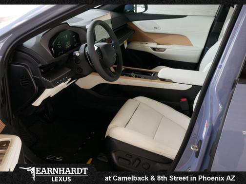 01M9 2026 Lexus ES 350e Luxury