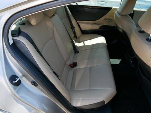 Atomic Silver 2021 Lexus ES 300h Base