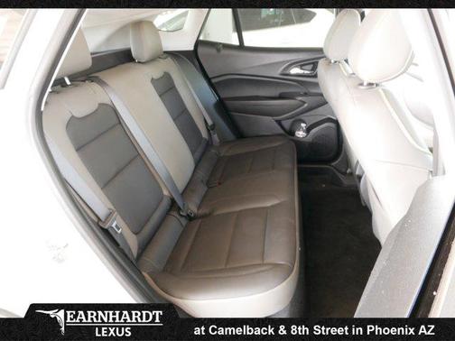Summit White 2024 Chevrolet Trax FWD ACTIV