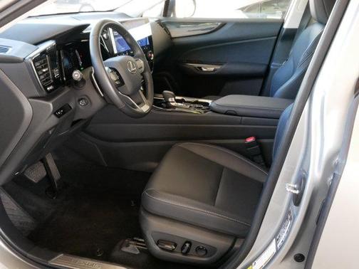 01J7 2025 Lexus NX 350h Premium