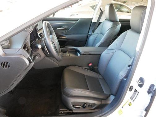 2025 Lexus ES 350 Base