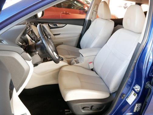 2022 Nissan Rogue Sport SL