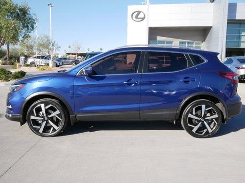 2022 Nissan Rogue Sport SL