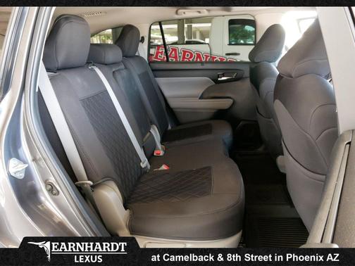 Magnetic Gray Metallic 2022 Toyota Highlander XLE