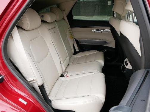 2022 Genesis GV70 2.5T AWD